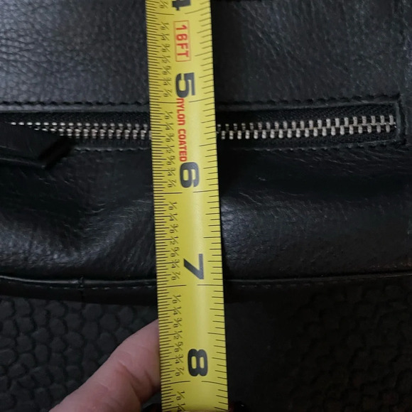 Vintage Black 100% Leather Small Cross‎ Body Purse with Silver Zippers - Picture 8 of 12